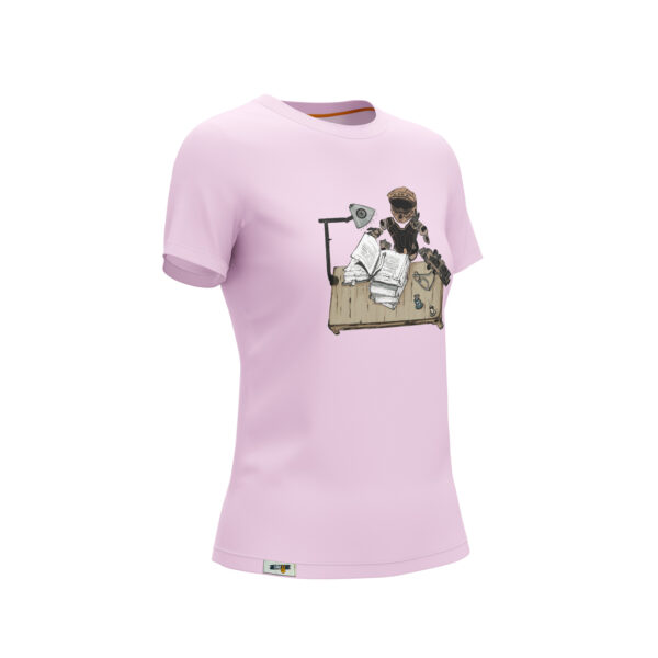 camiseta-libros-lila-lado-mujer